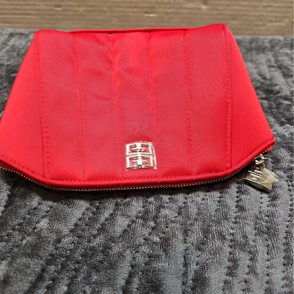 Women's ladiesNEW GIVENCHY Parfums Limited Edition RED Makeup Bag Cosmetic Pouch